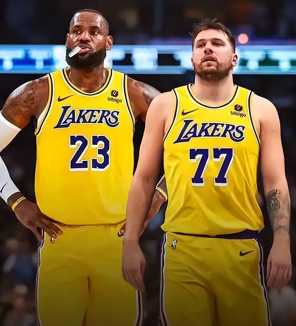 库里庆生派,对狂欢不停,库追巴三人,开云官网,开云体育,开云全站,开云入口,开云代理